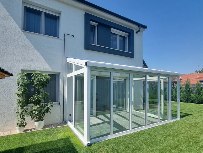 Lakótér-bővítés télikerttel