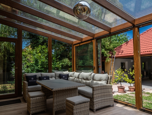 hőszigetelt télikert